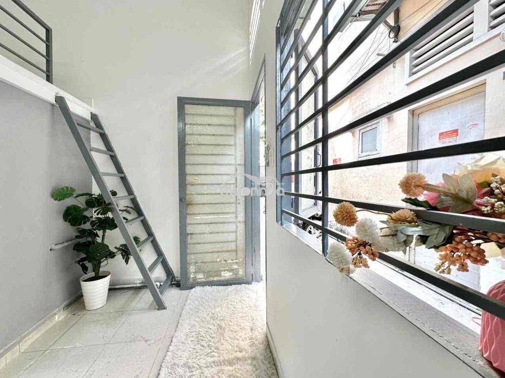 Phòng gác lửng cao 2m cửa sổ trời thoáng mát đ. tân thới hiệp- bv q12 - 2