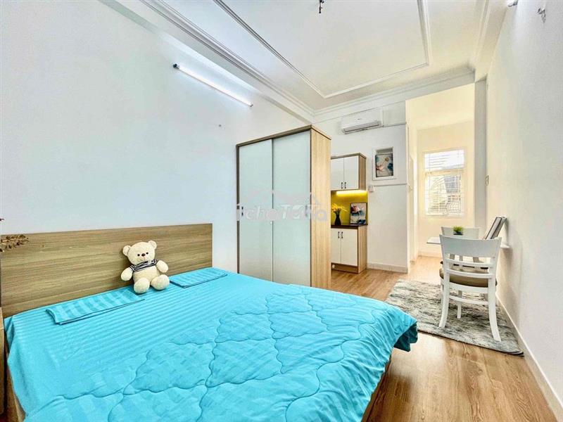 Cho thuê studio cửa sổ - bancol ngay phan xích long