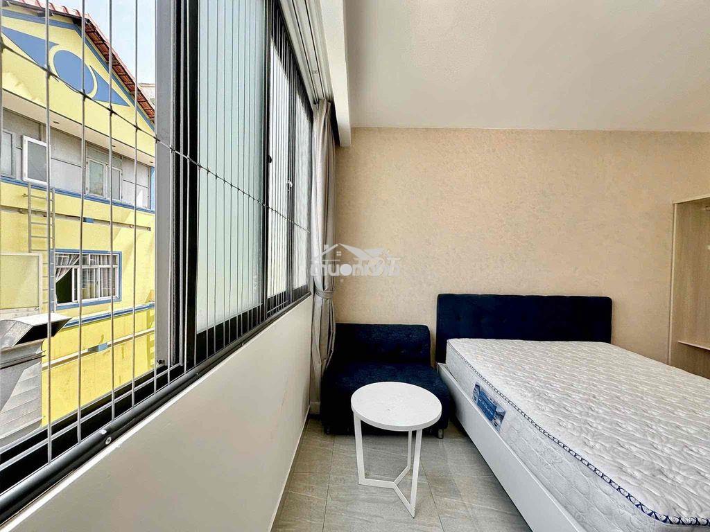 Thang máy - hầm xe - studio cửa sổ - 35m2 -ngay vòng xoay ngô gia tự - 4
