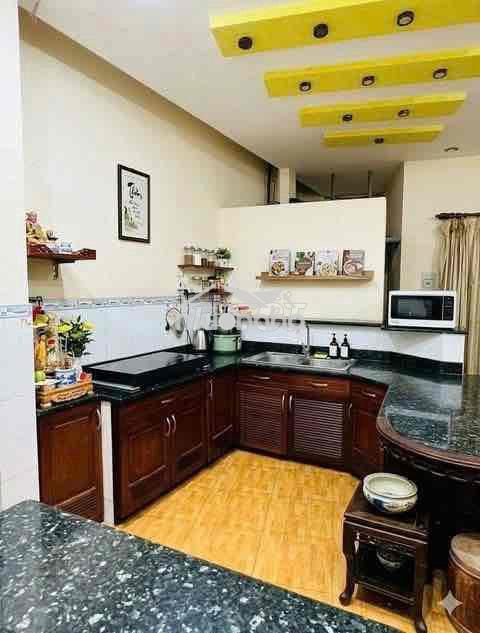 Bán nhà trệt 1 lầu, đường cmt8 quận 3, nhà cứng cáp - 2