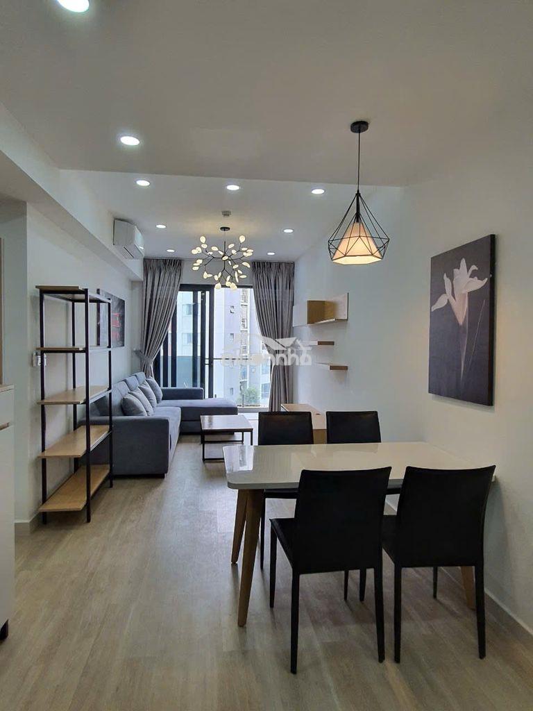 Cho thuê căn emerald 2pn nhà mới có sẵn nội thất đầy đủ, ở liền 12.5tr