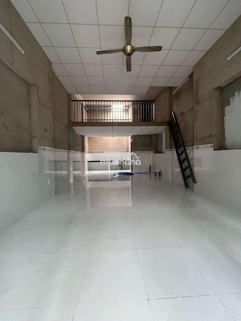 Nhà thuê gần chợ cây me bà điểm