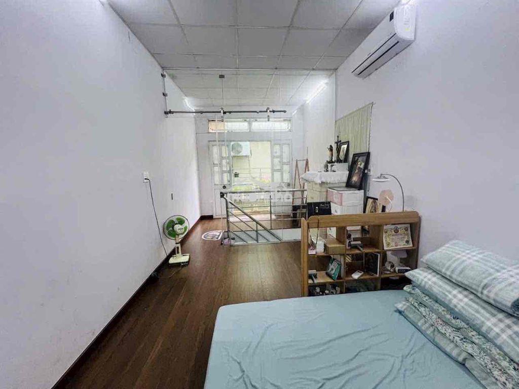 Bán nhà 3.5m x 9m, 2 tầng, cách mạng tháng 8, quận 3, giá chỉ 3.6 tỷ - 3
