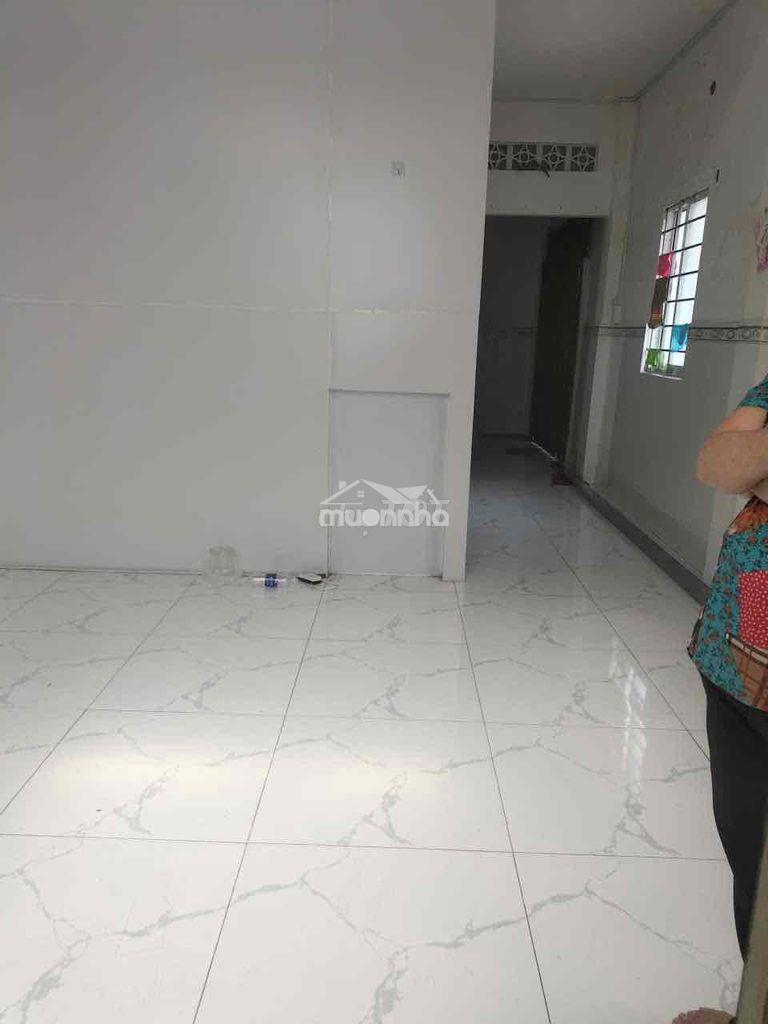 📍Ngay chợ tân trụ;nguyễn sỹ sách  -dt: ngang 4x 10 trệt lững 2pn - 3