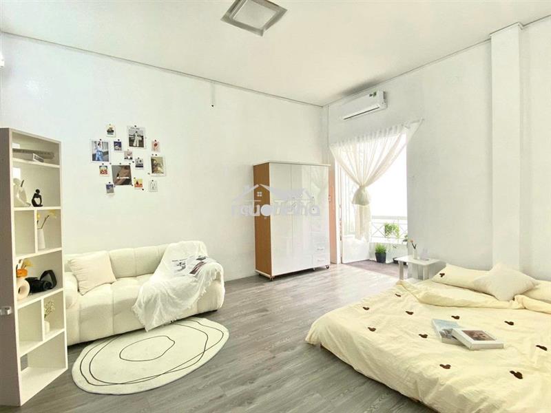 Siêu phẩm 40m2 mặt tiền đào duy anh, ban công, full nội thất giá 6tr3