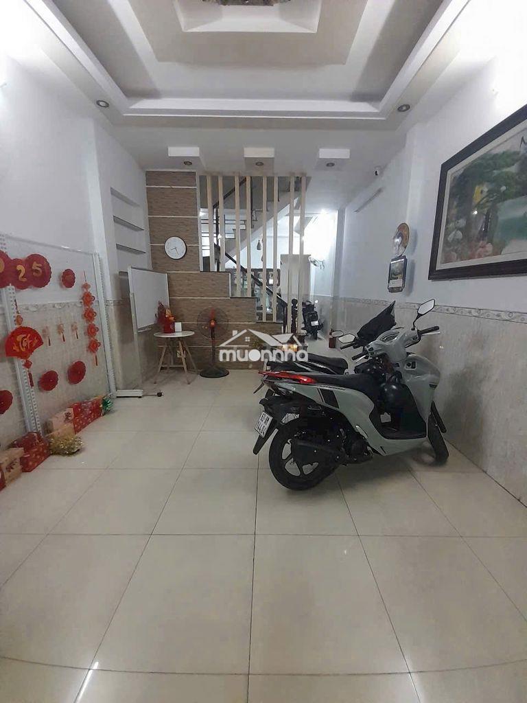 Cho thuê nhà hẻm 6 m thông đường tân sơn nhì 4 x 16 m đúc 3 lầu