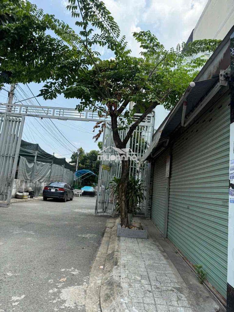 Cho thuê nhà đẹp dt rộng 5x20 2 lầu hxe hơi - 2