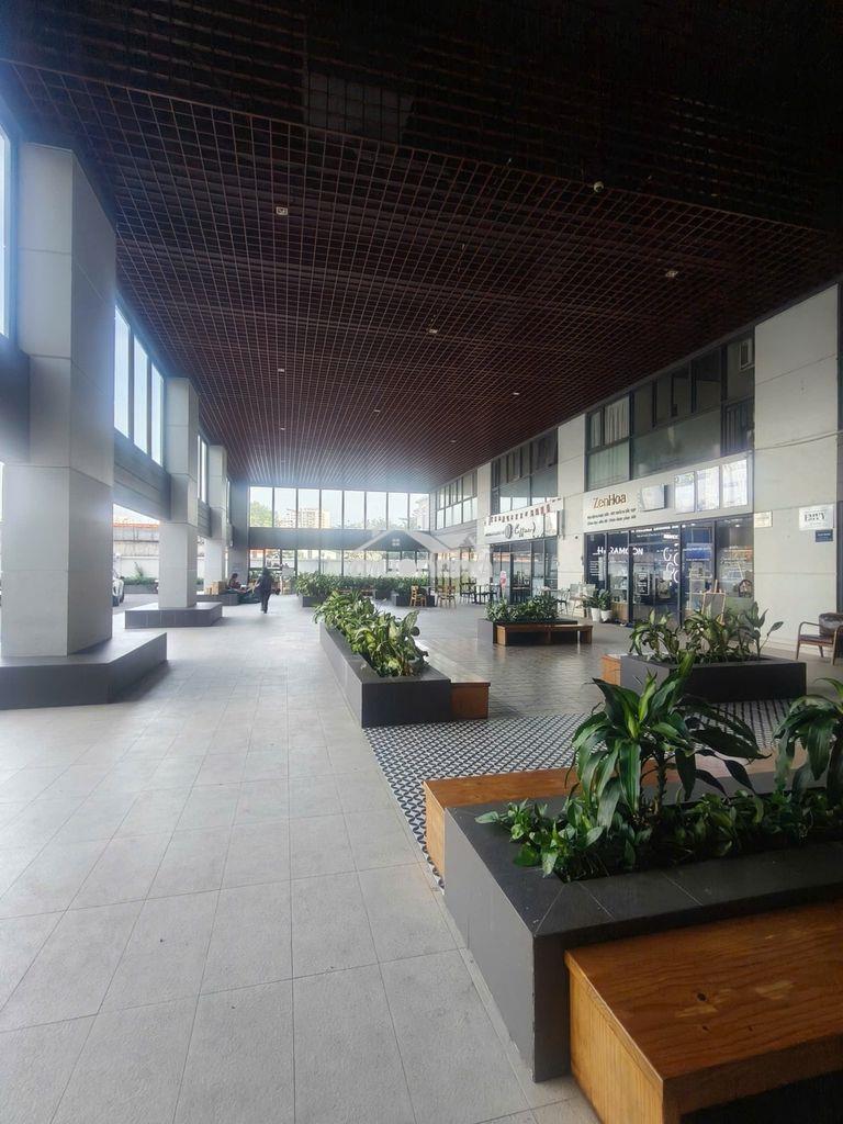Cho thuê căn 2pn tại goldora plaza giá chỉ 11tr - 3