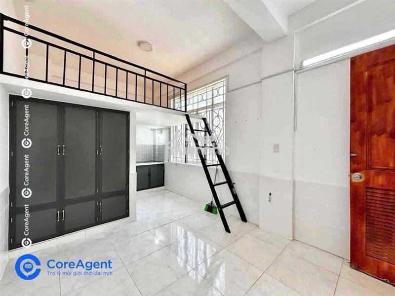 Duplex cửa sổ trời siêu thoáng mát, nằm ngay aeon mall bình tân
