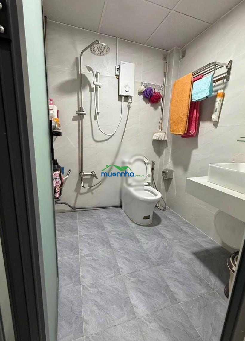 Nhà mới gần sân banh tân xuân 6, dt ngang 4 dài 20, full nội thất - 2