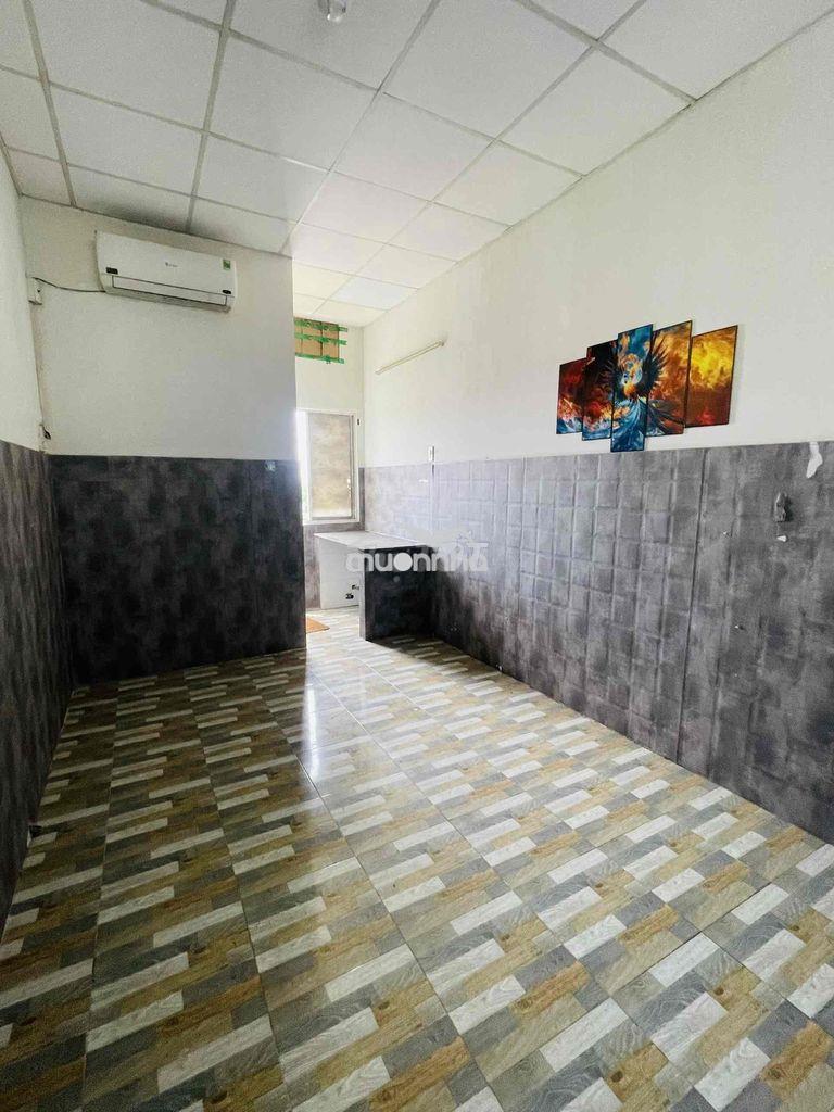 🏡Phòng trọ giá rẻ - ngay kdc vĩnh lộc💰giá 2tr5 - sẵn máy lạnh - 2