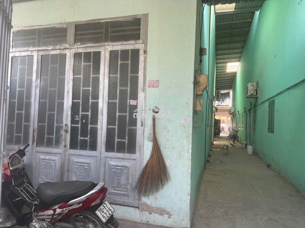Bán dãy nhà trọ 13 phòng, 2 sẹc tl 2, dt 478m2, có 399m thổ cư, tlh - 4