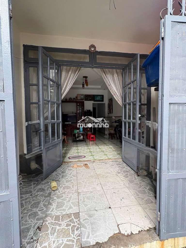 Hiếm hẻm xe hơi , 49m chit nhỉnh 3 tỷ 1 trệt 1 lầu btct khu yên tĩnh - 2