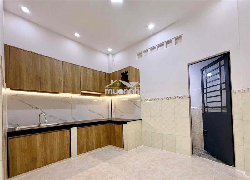 Cho thuê nhà mới, đẹp- 4 tầng- 4pn+3wc- q6- 12tr