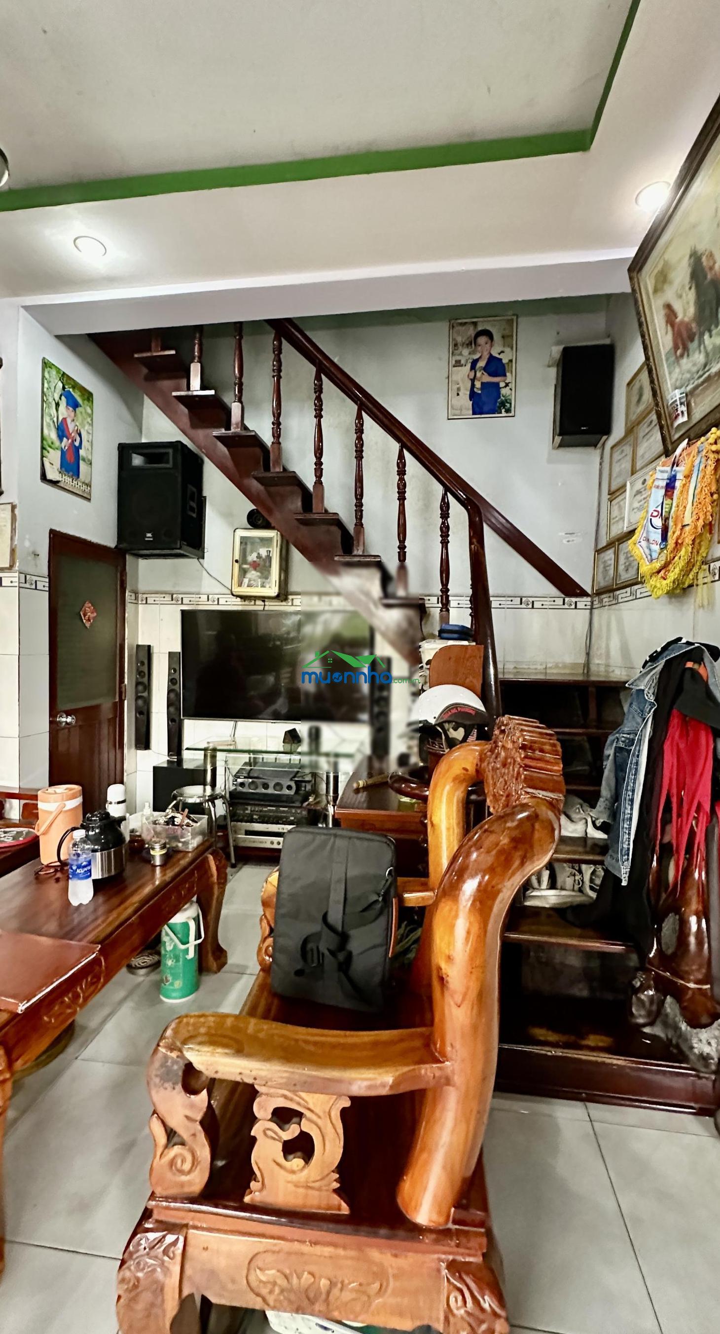Bán đất - tặng nhà đường trần thị cẩm. có 14 phòng cho thuê. shr - 4