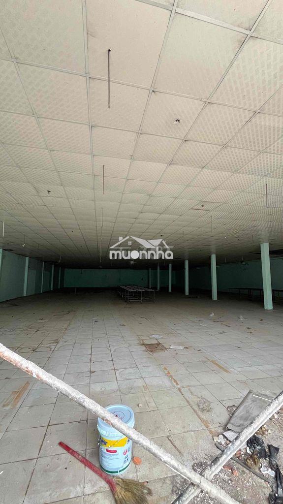 Kho xưởng 500m2 - 1000m2 - 3000m2 gần kcn tân bình - 2
