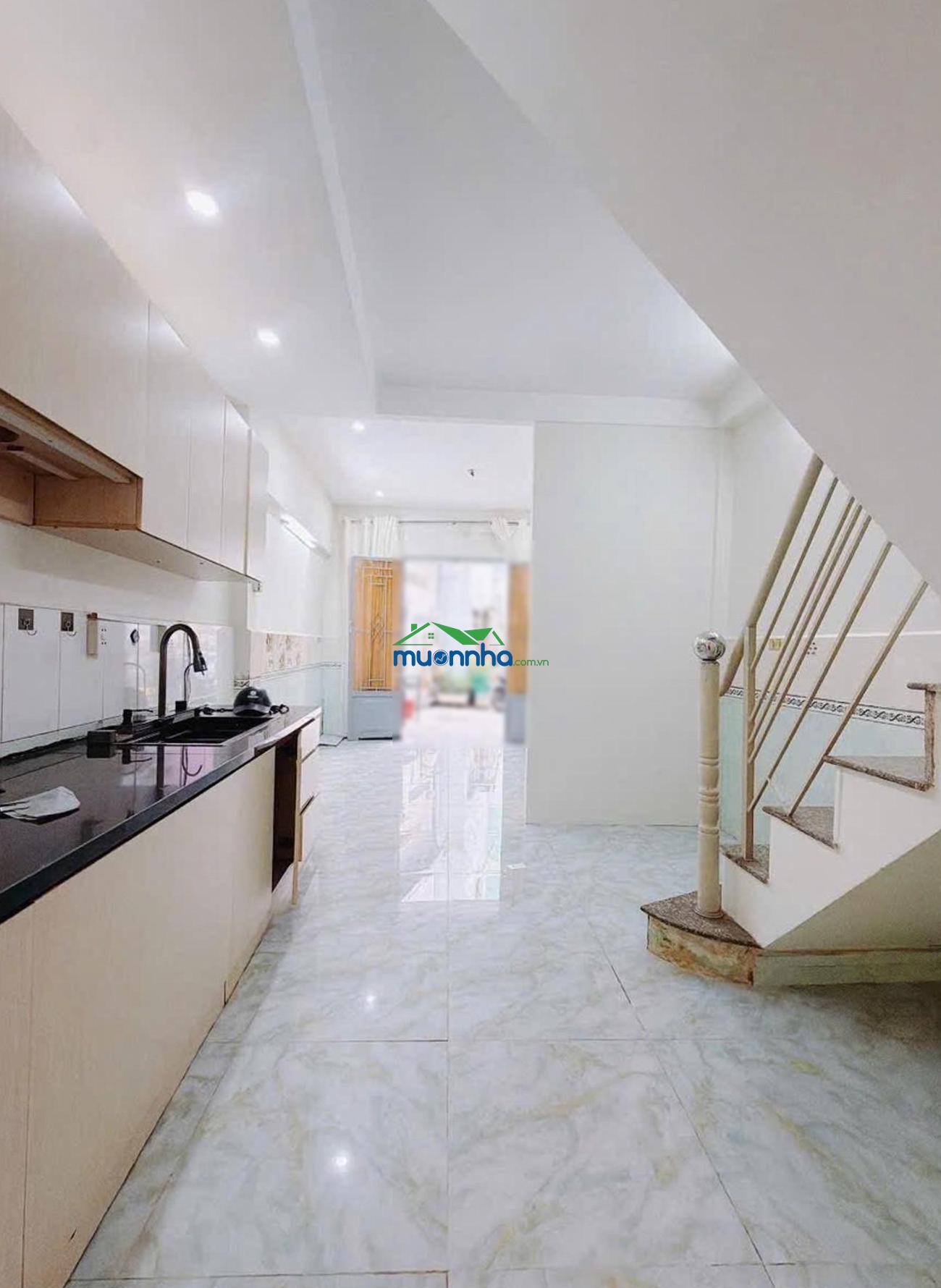 Bán nhà chính chủ tôn đản gần phố ẩm thục khu dân cư hiện hữu 28m2 btct công nhận đủ hơn 3 tỷ tlcc