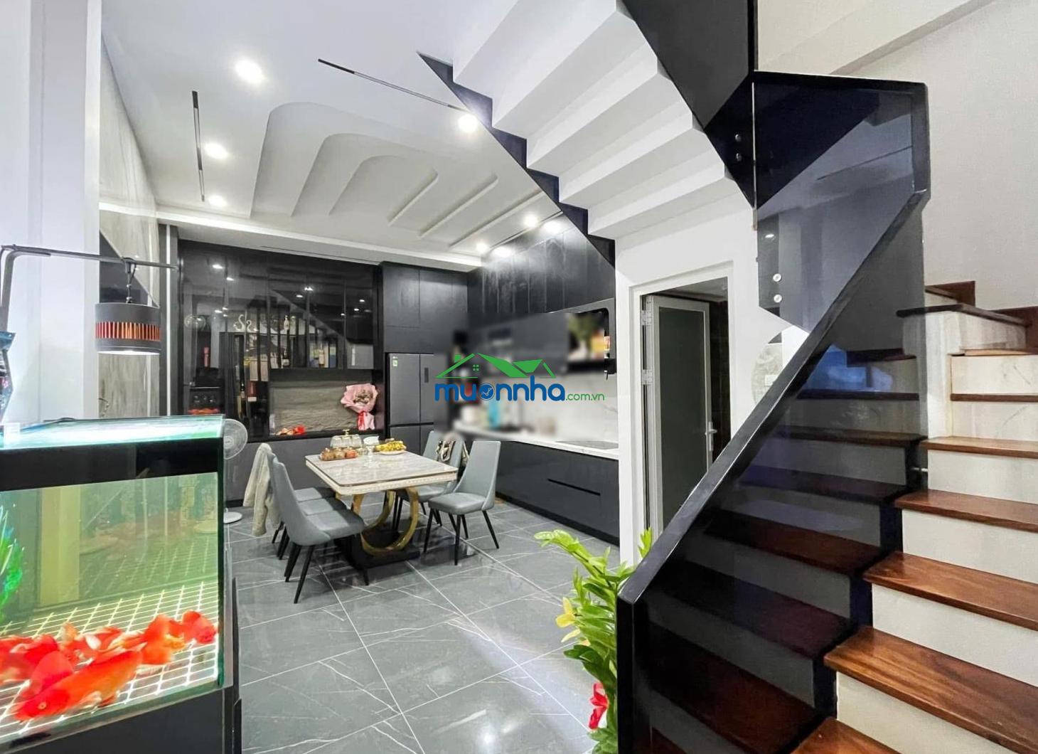 Bán nhà phường 8, tân bình hẻm 373 lý thường kiệt (4,5*11m); 4 tầng