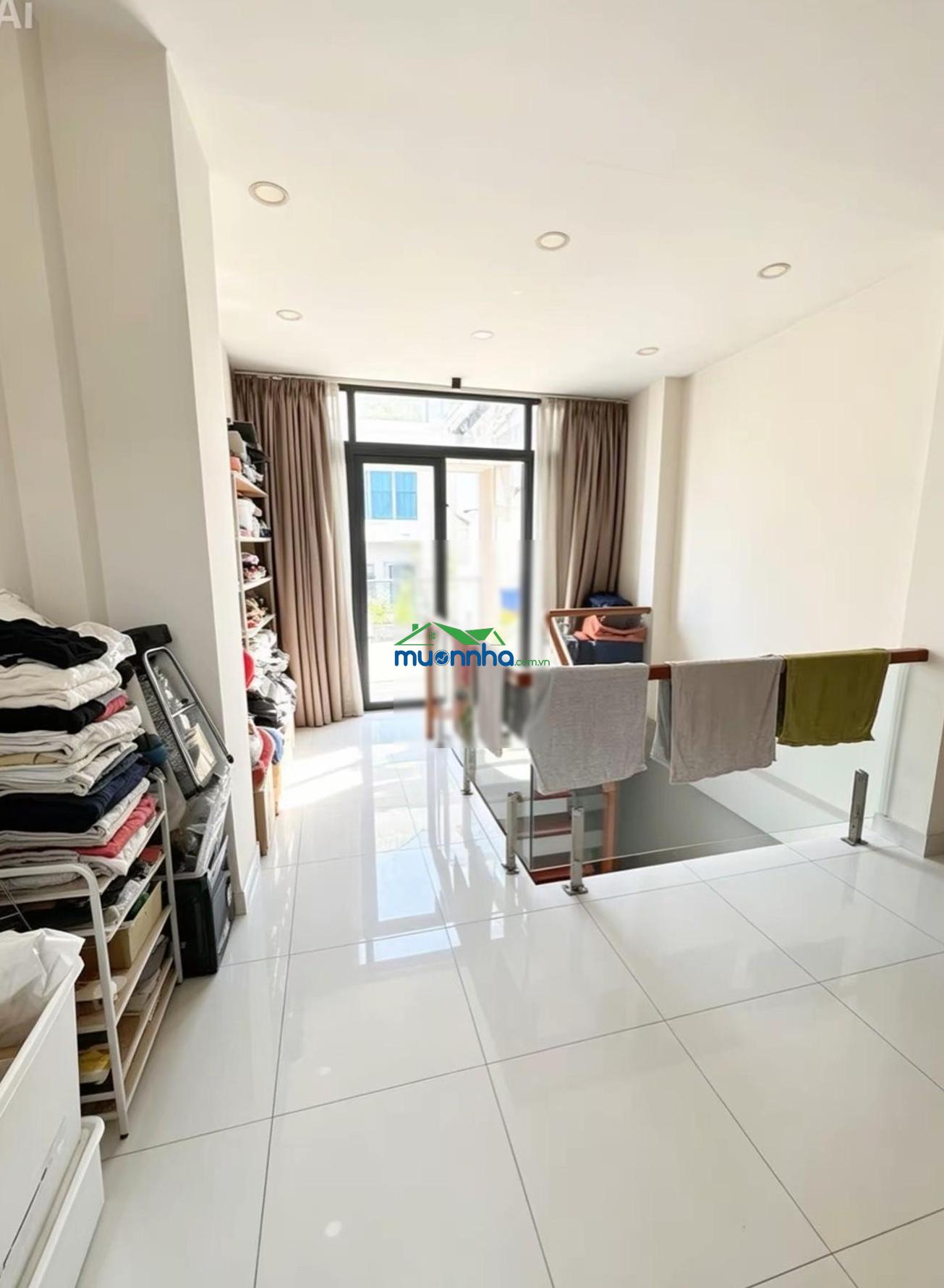 Nhà quận 8 sát quận 1, quận 5, quận 7. dt: 53m2 - 4 tầng - 3pn. nhỉnh 8 tỷ - 4