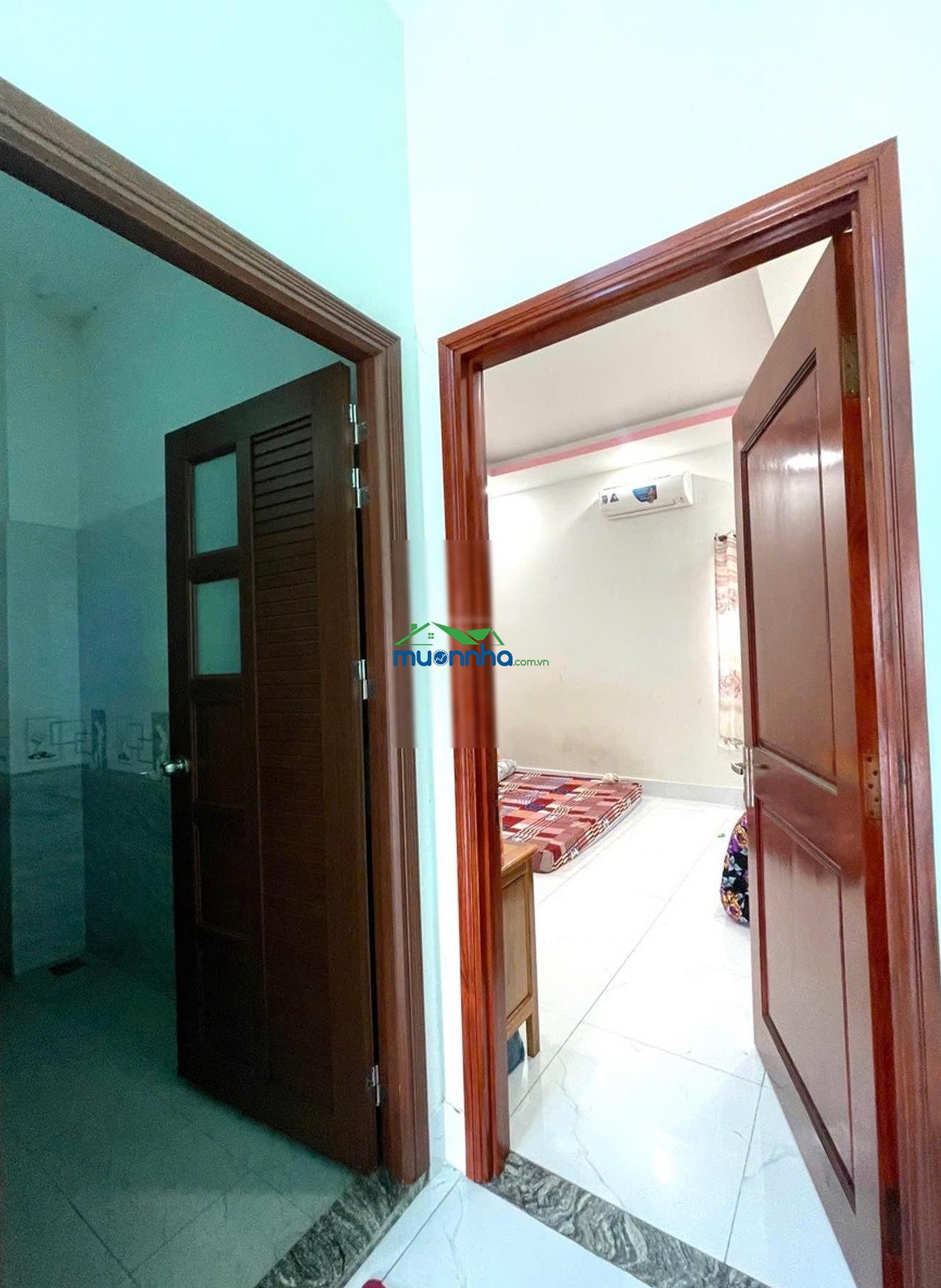 Bán nhà đông hưng thuận q12, 4x15m, 1 trệt 2 lầu, 4pn, xe hơi vào nhà, sổ hoàn công, giá 5,4 tỷ
