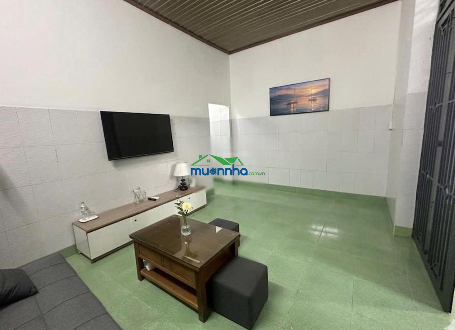 Bán nhà cấp 4 gần vinhomes grand park quận 9 diện tích: 70 m (ngang 5 m) nhà cấp 4, gồm 2 phòng - 2