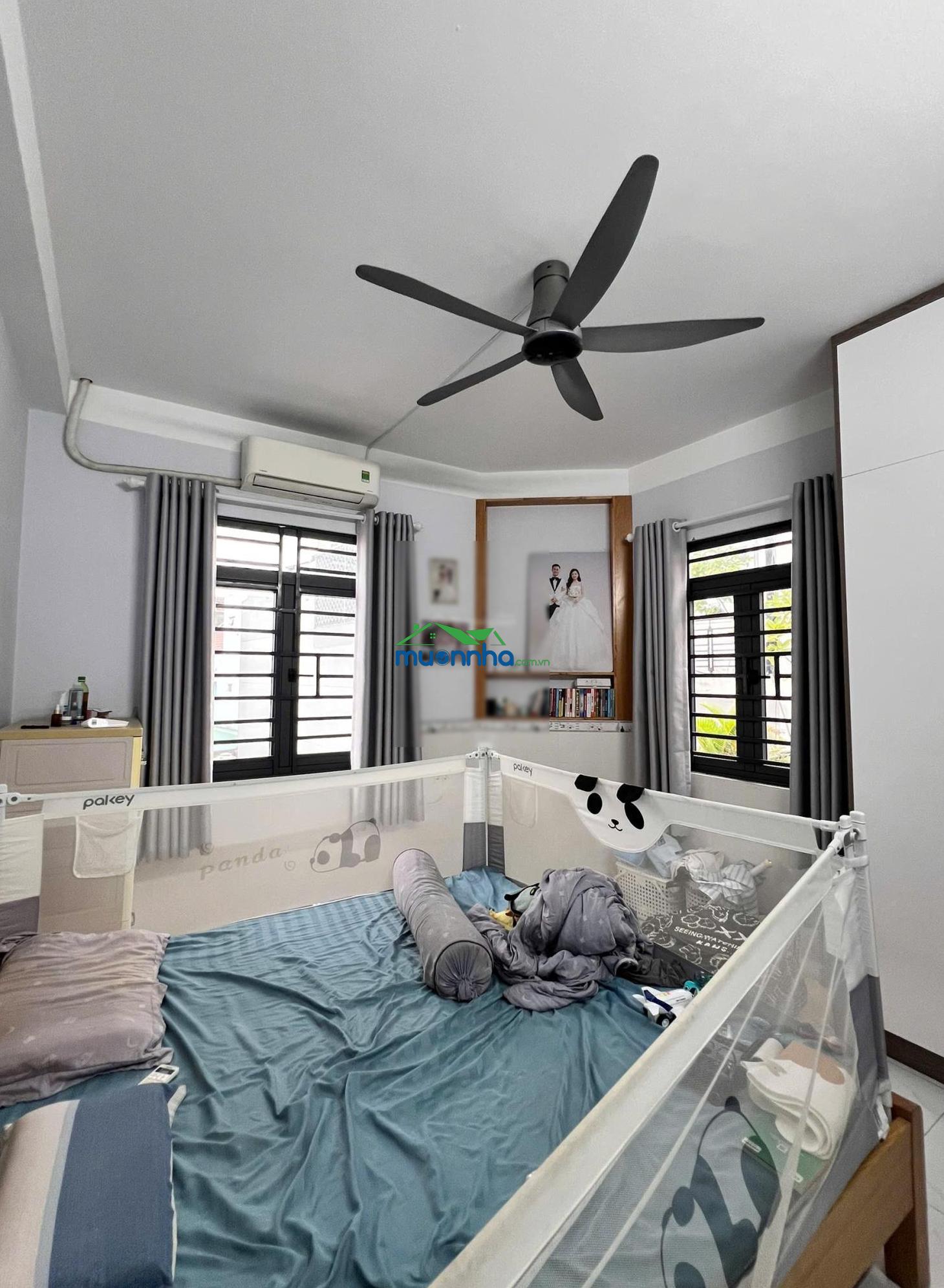 Bán nhà 4 tầng phường linh chiểu, thủ đức chỉ 4 tỷ