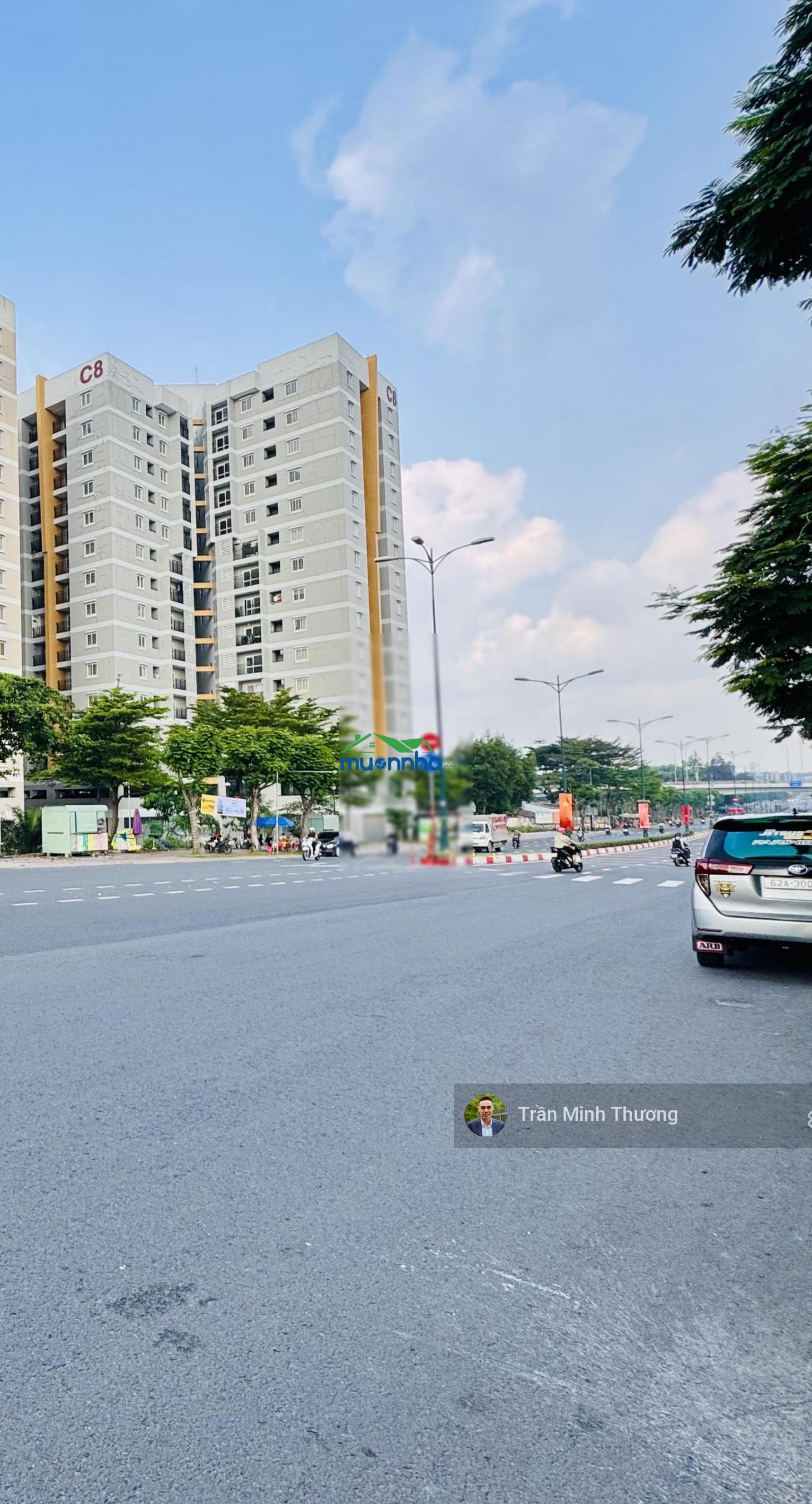Nhà 3 tầng hẻm ô tô - sát man thiện - gần metro