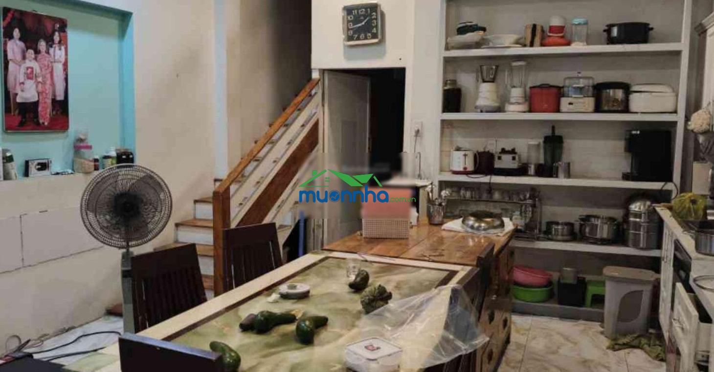 Nhà sát mặt tiền bà hom, 60m2, hơn 5 tỷ