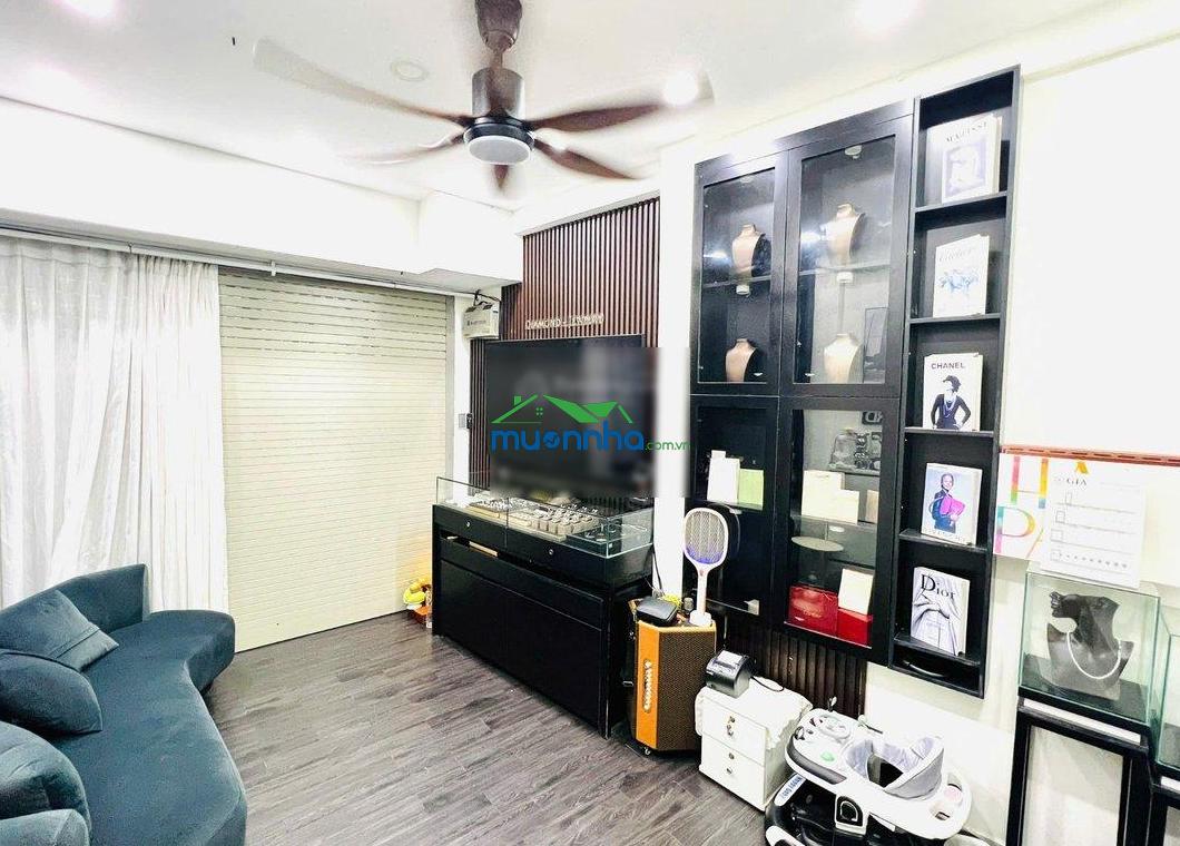 Nhà 2 tầng gần mặt tiền, hẻm ba gác, vườn chuối quận 3, giá tốt chỉ 4.25 tỷ