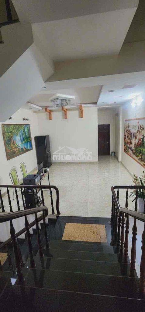 Cho thuê nhà 3 tầng khu lê tấn trung , gần biển - 4