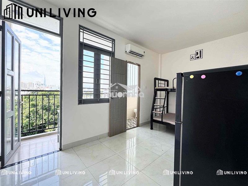 Phòng ban công giá siêu hạt dẻ - ngay gigamall đối diện đh luật