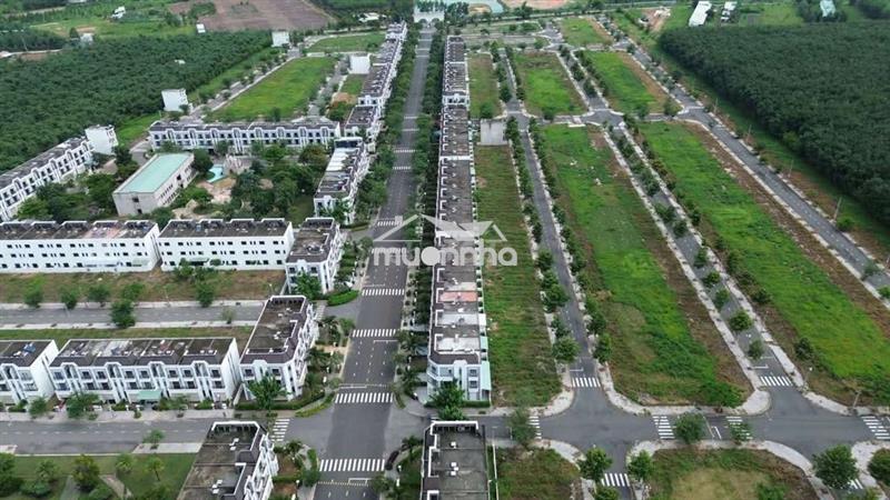 Cần bán gấp nhà phố 1trệt 2 lầu ở tphcm mới