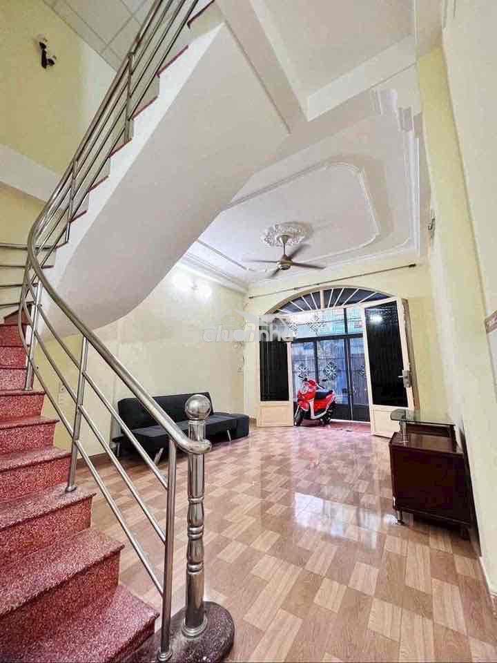 Nha 2 lau hem 60 lam văn bên co 3pn2wc du noi that - 2