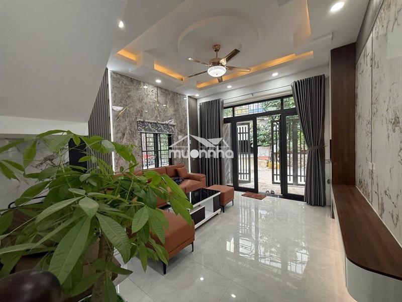 Hà huy giáp nhà đẹp 6x12 hơn 70 m2 giá 4,63 tỷ shr ,hẻm chà bá alo e..