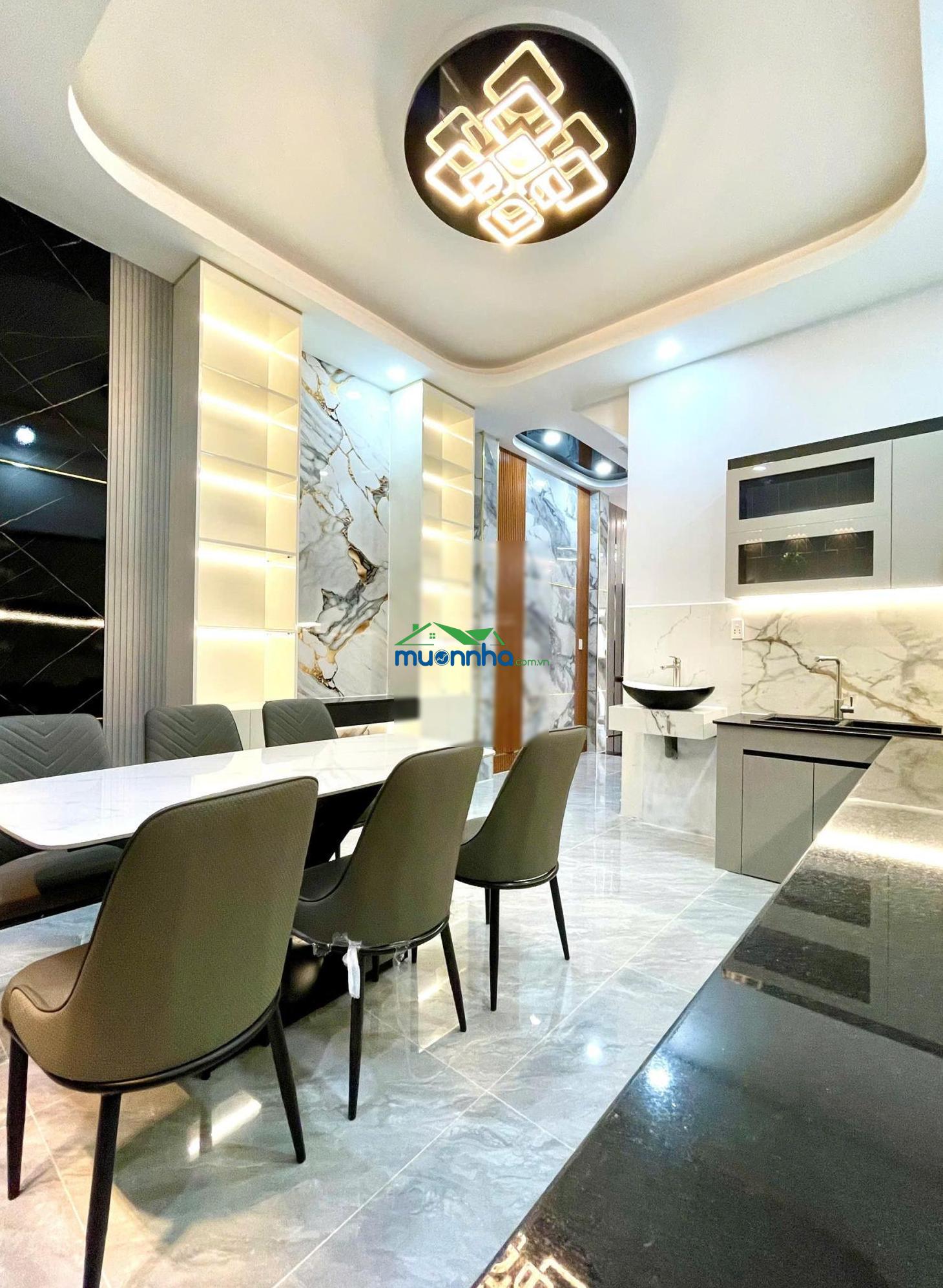 Nhà đẹp full nội thất hẻm xe hơi thông - 2