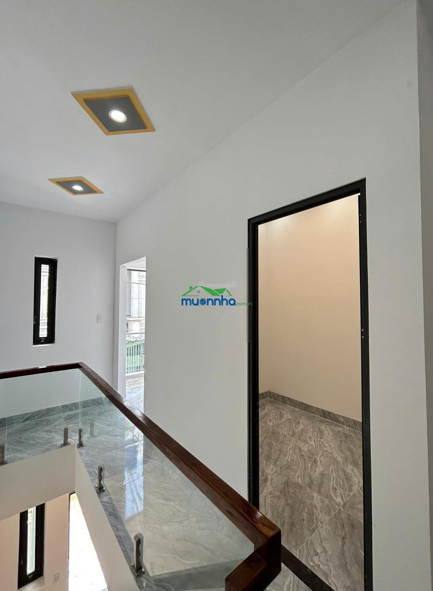 Nhà phố mới hoàn thiện - 785tr, 3pn, 2wc. ngay đường lớn 100m. đường ô tô 5m. cầu lớn hóc môn - 4