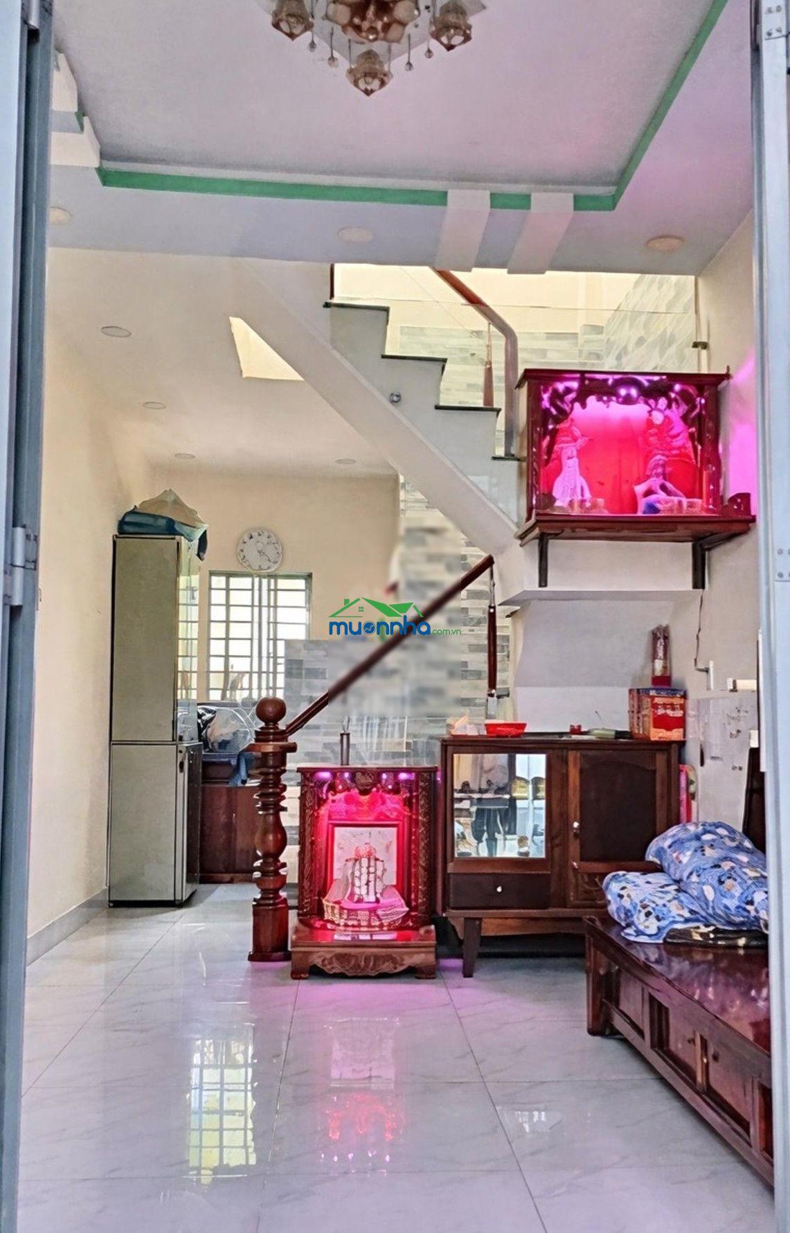 Bán nhà mễ cốc quận 8, 24m², 3 tầng, hẻm rộng thoáng sát mặt tiền, chính chủ nhỉnh 2 tỷ