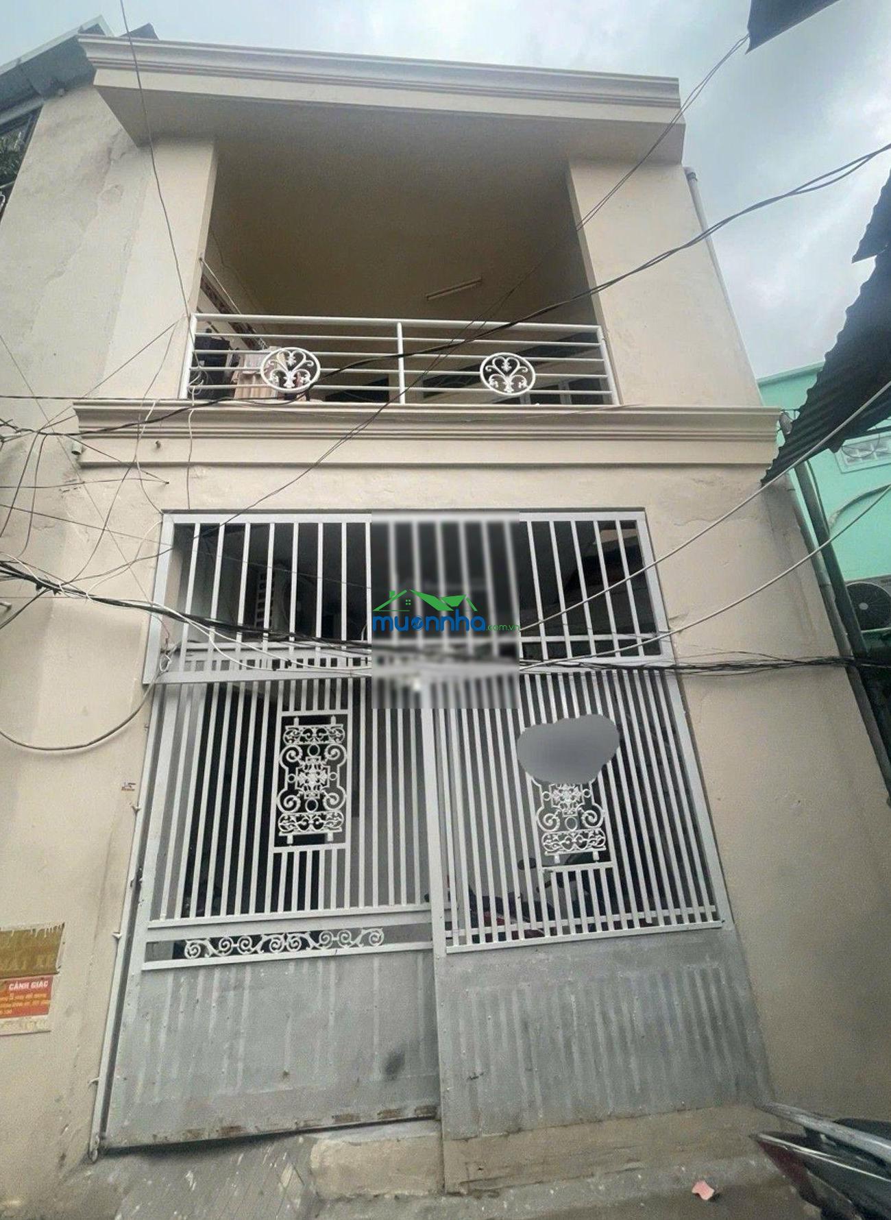Cạnh nhà thi đấu quận 7. nhà 2 tầng. 67m2. chỉ nhích 4 tỷ - 2