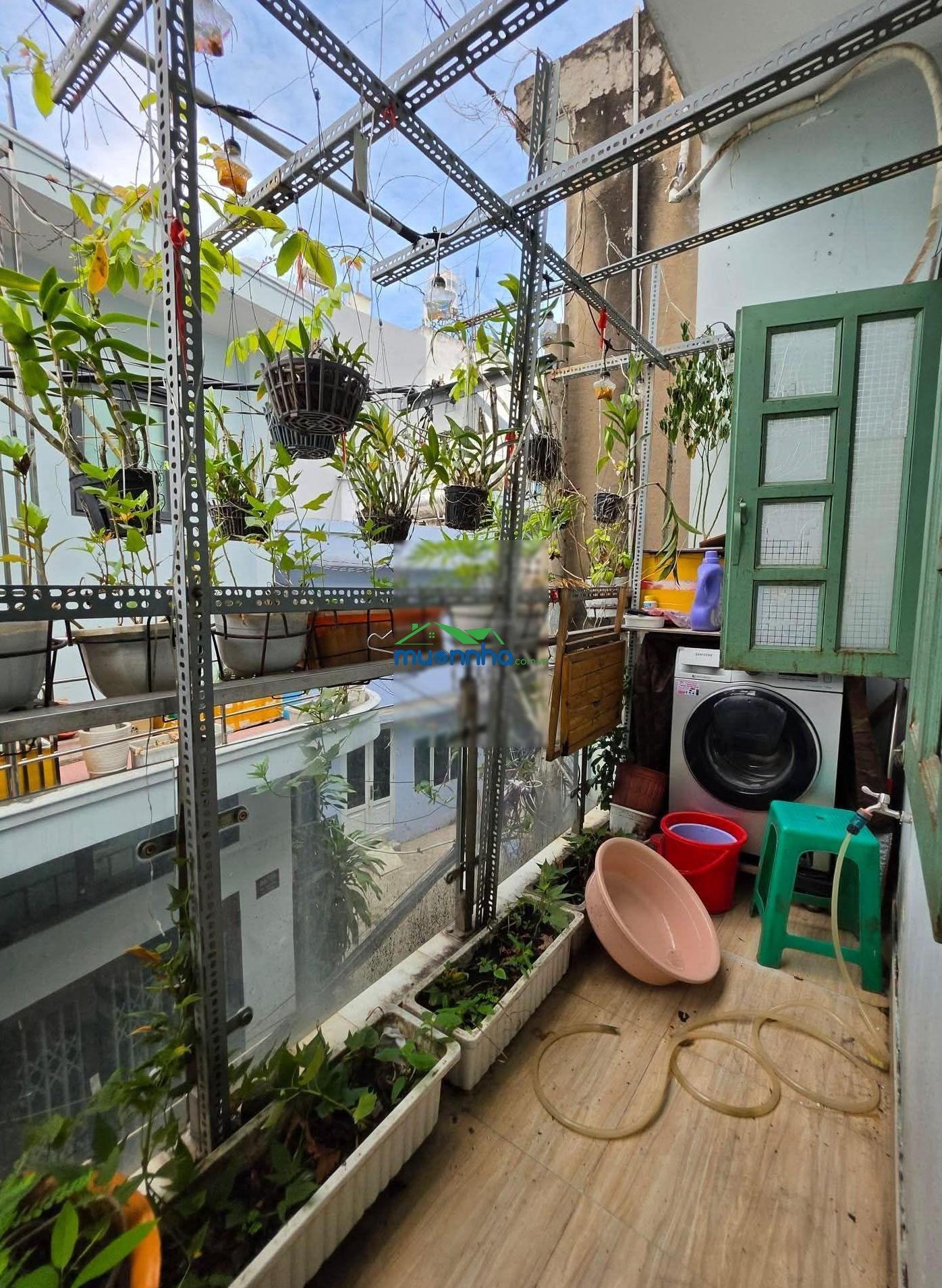 Bán nhà riêng đẹp tại phú thọ hòa, giá thương lượng 4,55 tỷ, 32m², 3pn, 3wc, tiện ích đầy đủ