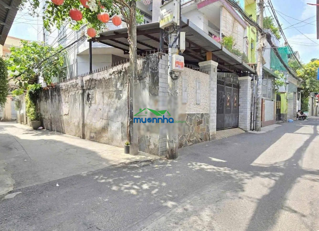 Vị trí vàng, hiếm - ngang 6,55m x 17 = 110m - nhà 3 tầng - góc 3 mặt tiền hiếm xe thông - 3
