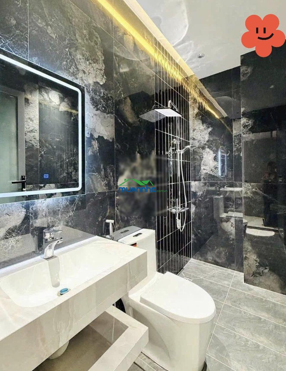 Chính chủ bán nhà đường đào duy từ - phú nhuận, giá 3tỷ420/72,5m2, cho thuê 23tr, gần chợ phú nhuận - 2