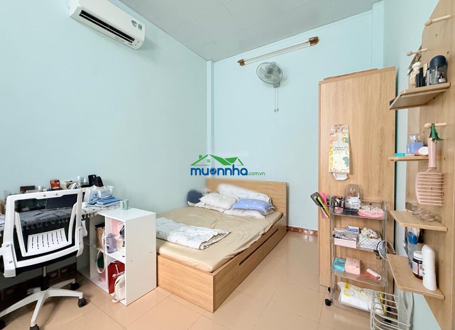 Giảm sốc 900t chỉ còn 4.4tỷ bán nhà 2 tầng 70m2 hẻm xe hơi thới an / quận 12 - 3