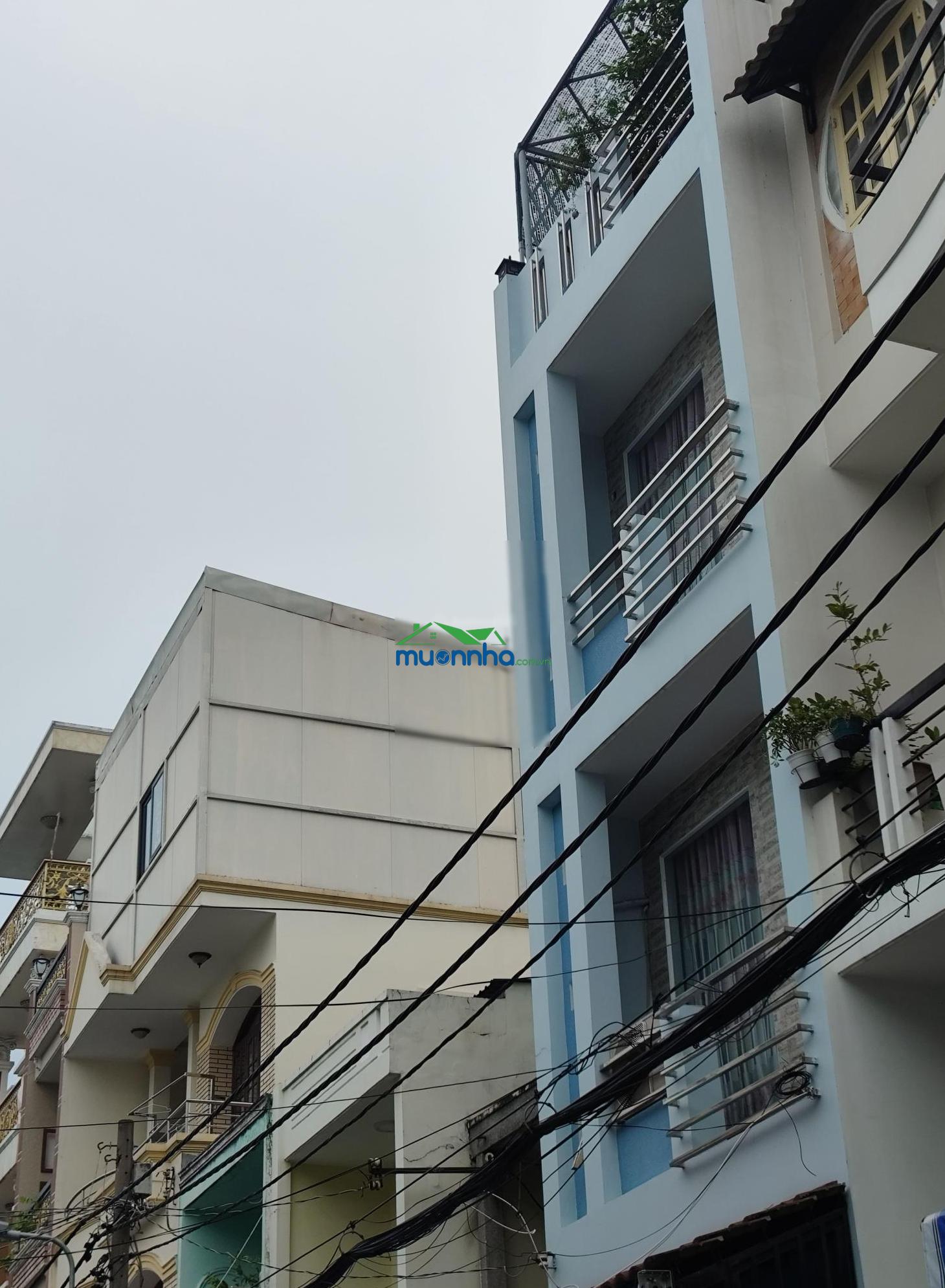 Bán nhà xe buýt đậu cửa. dt 55m2, 3 tầng. chỉ5t. ngay minh phụng - cây gõ - hồng bàng - phú lâm