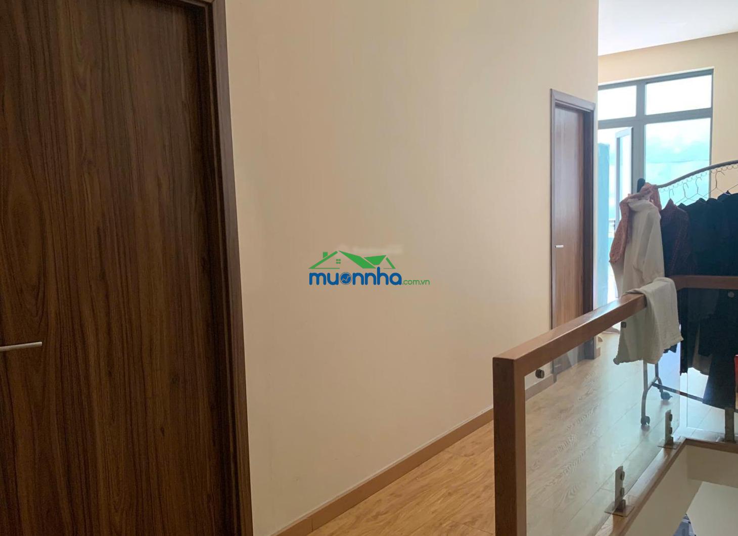 Chính chủ cần bán nhà phố 1 trệt 1 lầu đườn trung mỹ tây 19, chiều ngang 5,5m nhà mới dọn về ở ngay