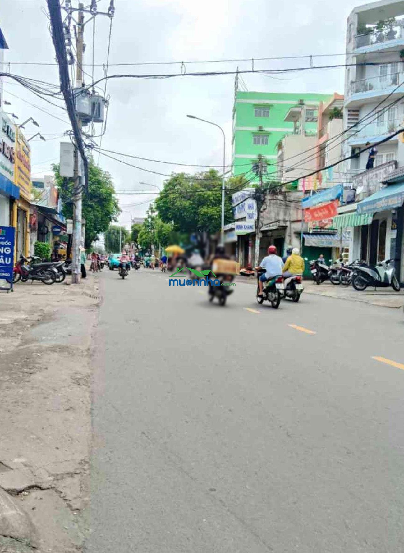 Nhà 2 tầng kdc phân lô, đường tên lửa, bình tân, 4,2x20 hẻm 6m vuông vức, giá chỉ hơn 5 tỷ