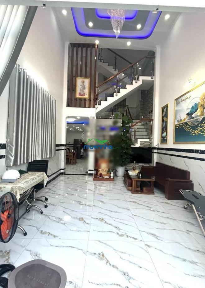 Bán nhà 3 tầng gần chợ gà, hóc môn, 79,1m², hẻm ô tô, giá 5,3 tỷ