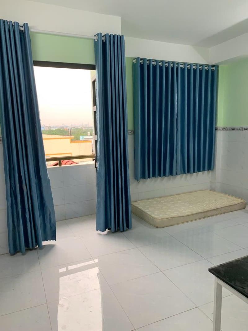 Phòng gần  đh fpt, hutech cơ sở e, rộng rãi thoáng mát, có nội thất, máy lạnh