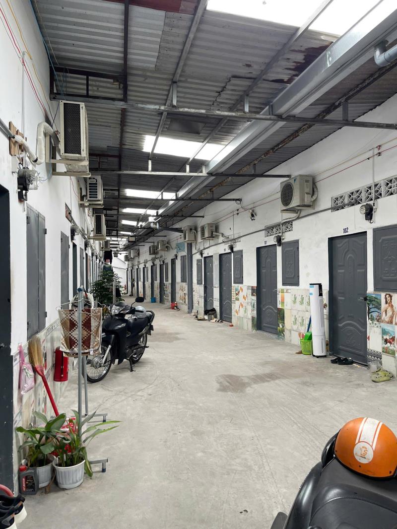 Phòng trọ gác lửng, giờ giấc tự do, máy lạnh, cách kcn tân đông hiệp 5 phút  - 4