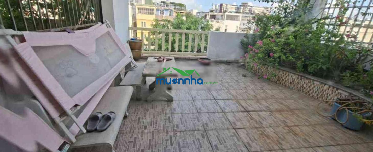 Khu vực ao sen tên lửa 100 m 5 tầng 5 x 20 m 100m 5 pn 5 wc đường 15 m lề đường 4 m m - 4