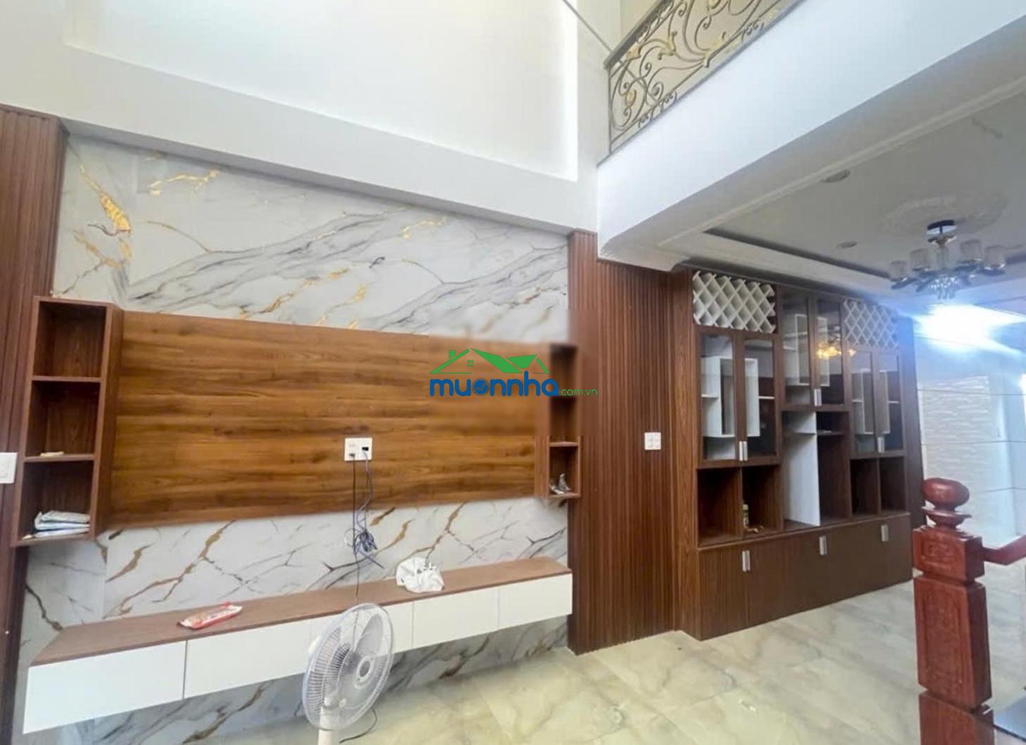 Phạm văn đồng - thủ đức đường xe tải cách mặt tiền 15m - 4pn 5wc - full nội thất - 8.950tỷ (tl)